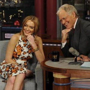 Read more about the article Lindsay Lohan on Letterman : What Makes a Voice Hoarse?